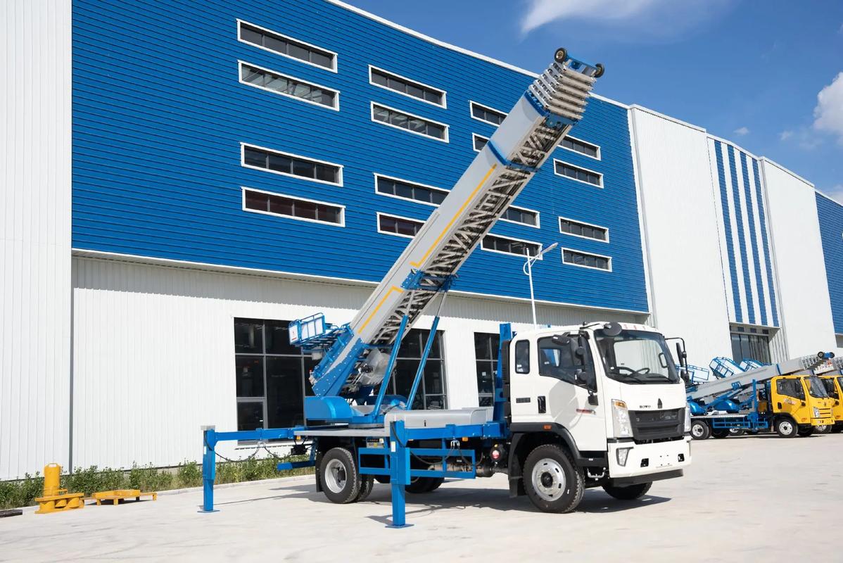 青岛市北小型云梯车上料车租赁多少钱